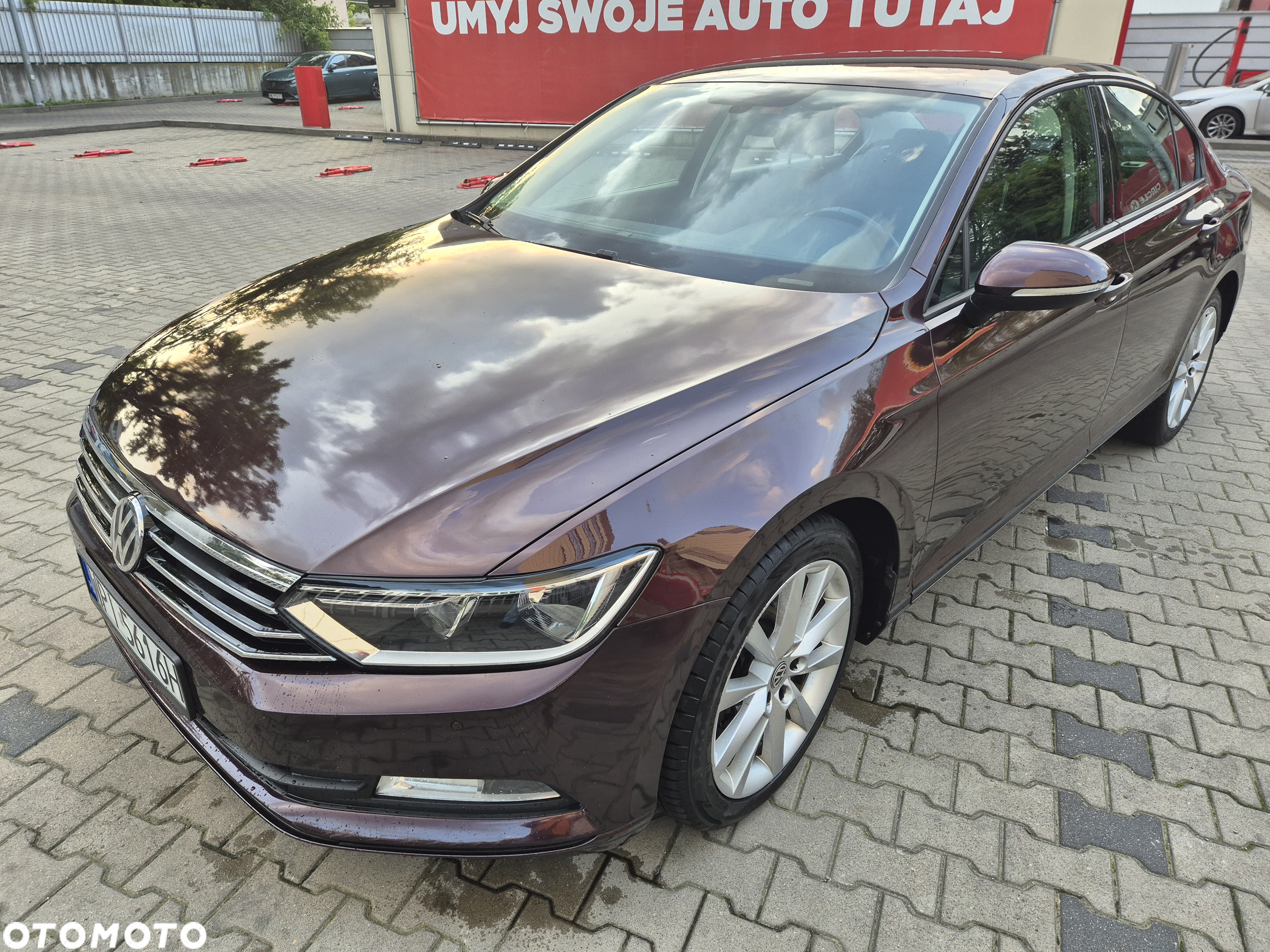 Volkswagen Passat - 2