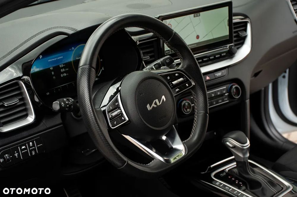 Kia Ceed 1.6 CRDi (48V Mild-Hybrid) DCT7 GT Line - 25