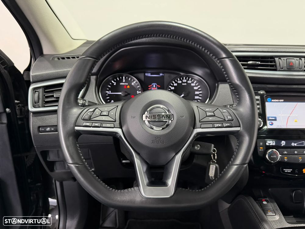 Nissan Qashqai 1.5 dCi N-Connecta - 23