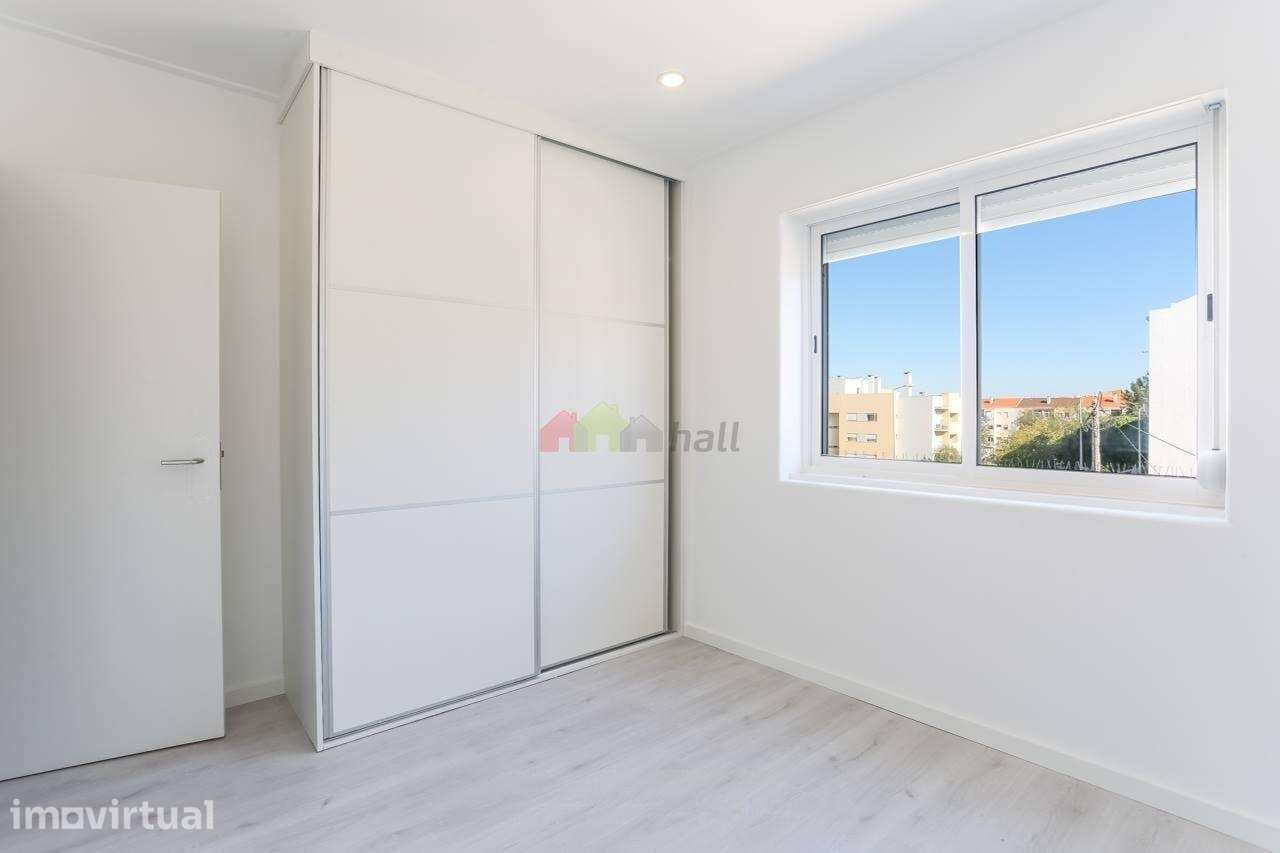 Apartamento T1* c/ Quintal e churrasqueira* no Barreiro - Grande imagem: 3/21