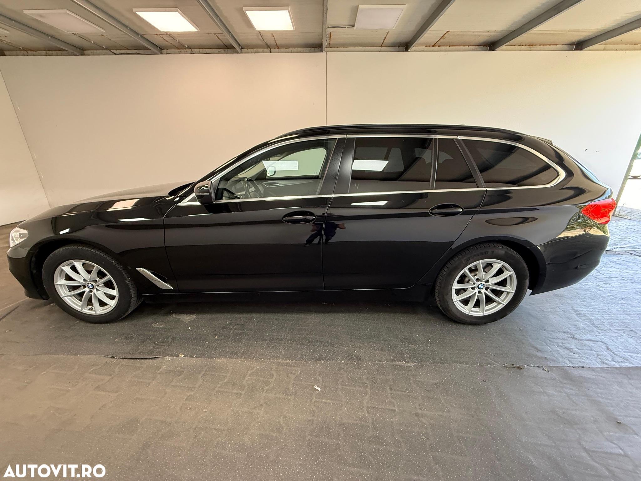 BMW Seria 5 520d Touring Aut. - 17