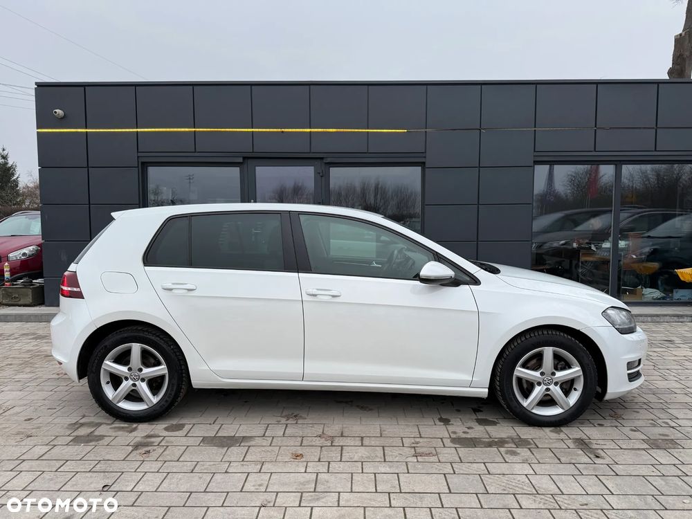 Volkswagen Golf - 21