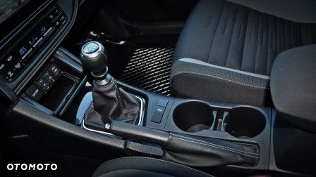 Toyota Auris 1.4 D-4D Premium - 17