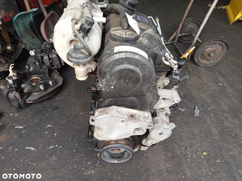 VOLKSWAGEN CADDY SILNIK +WTRYSKI +POMPA 2.0 SDI BDJ BST - 4