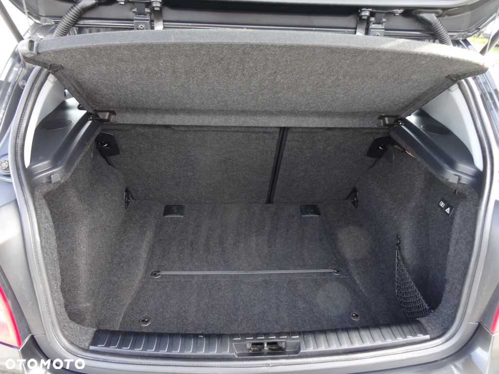 BMW Seria 1 118d DPF - 16