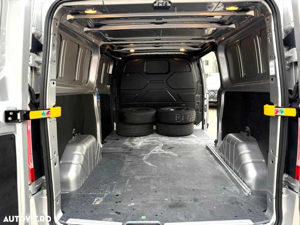 Ford TRANSIT CUSTOM - 15