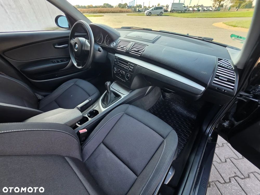 BMW Seria 1 116i - 8