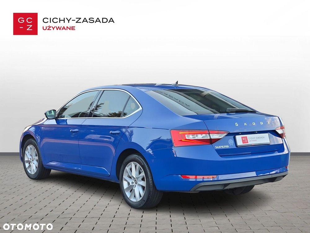 Skoda Superb 2.0 TDI SCR Ambition DSG - 3