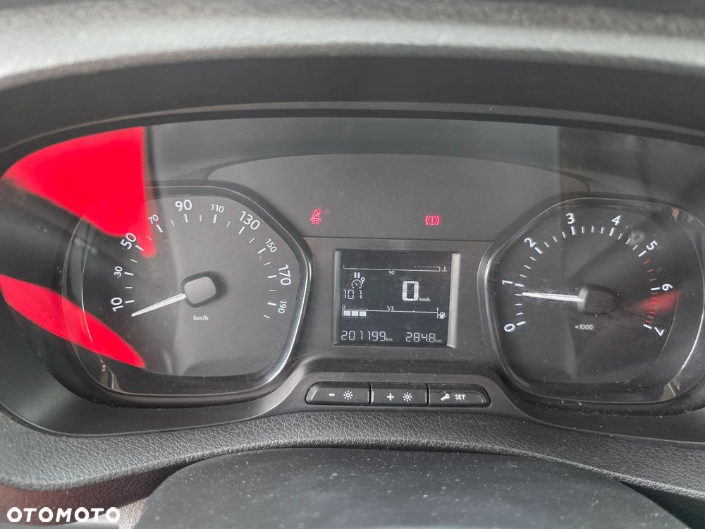 Toyota Proace l3 2.0 D  citroen jumpy peugeot expertt - 32