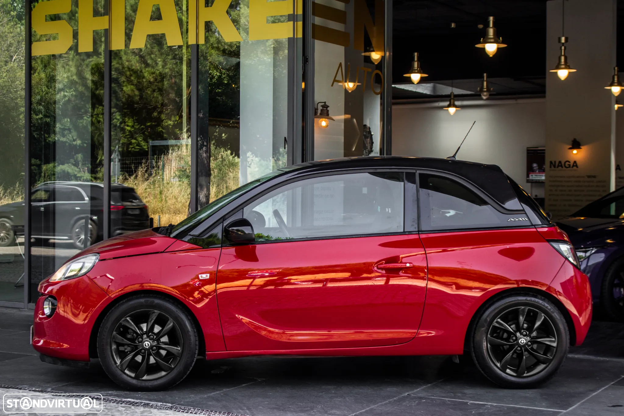 Opel Adam 1.2 Glam - 2