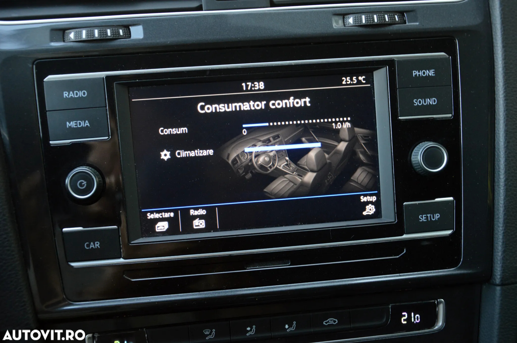 Volkswagen Golf 1.6 TDI Comfortline - 30