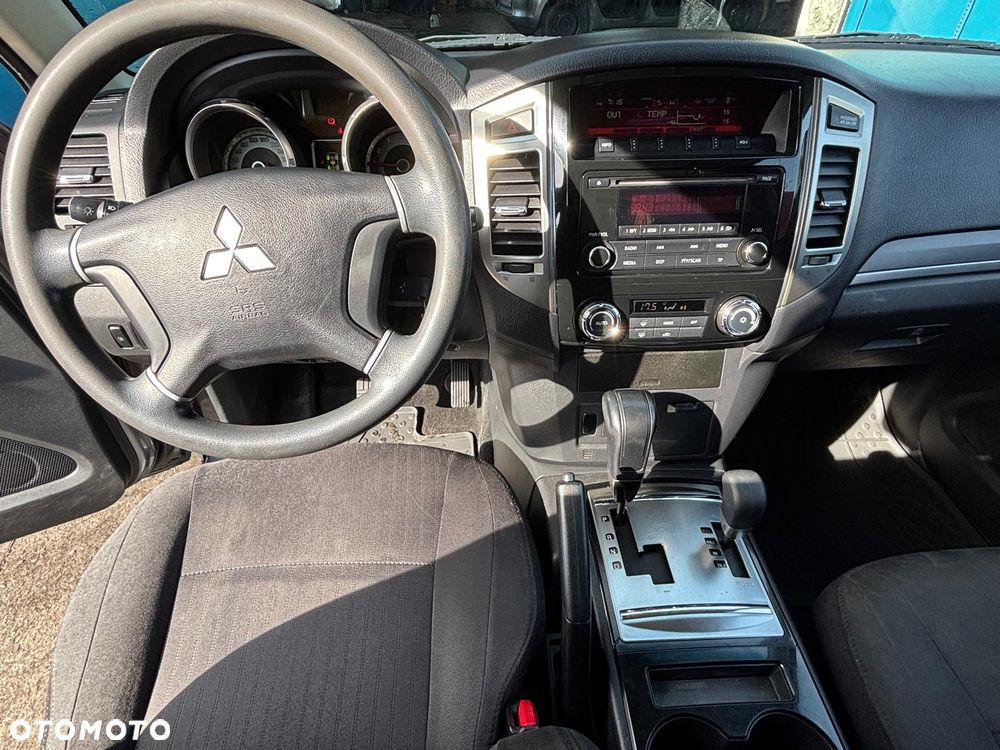 Mitsubishi Pajero 3.2 DID Intense Plus - 25