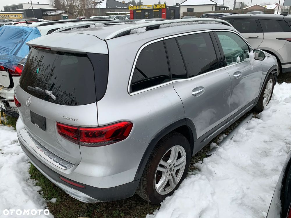 Mercedes-Benz GLB 250 4-Matic 8G-DCT - 17