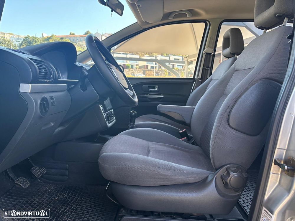 Ford Galaxy 1.9 TDi Trend - 6