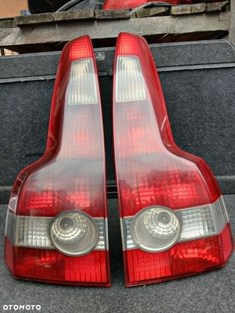 Volvo V50 lampa tylna lewa, prawa - 1