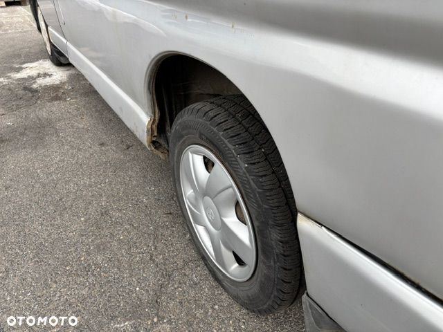 Toyota Hiace - 11