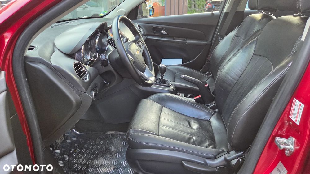Chevrolet Cruze 1.8 LTZ - 24