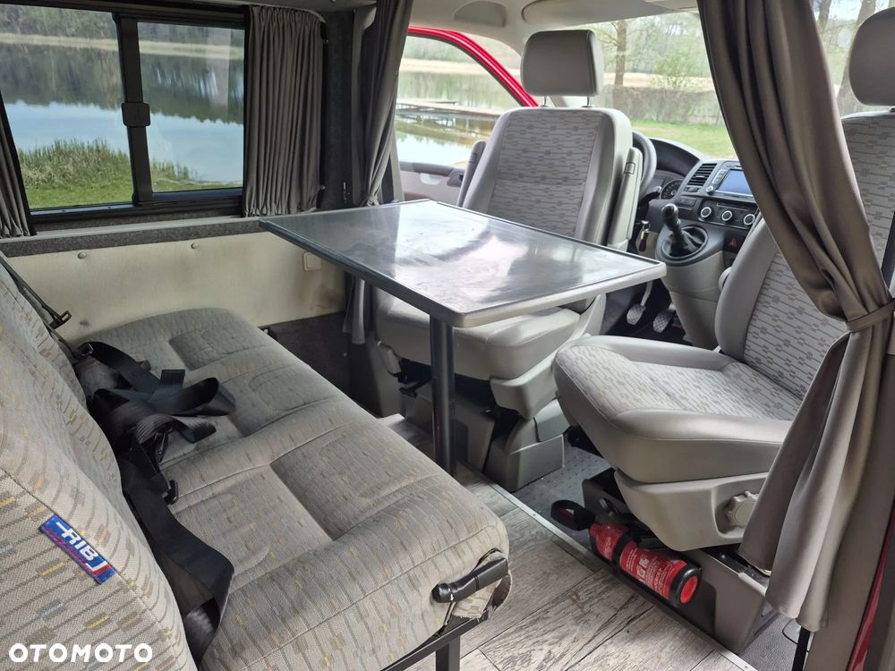 Volkswagen Transporter - 2