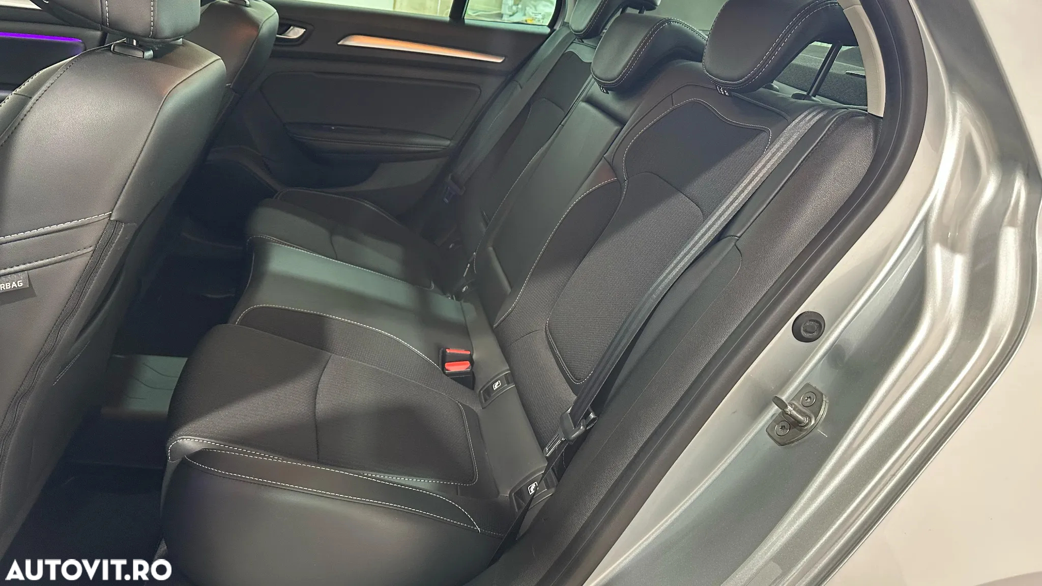 Renault Megane Blue dCi 116 EDC Intens - 9