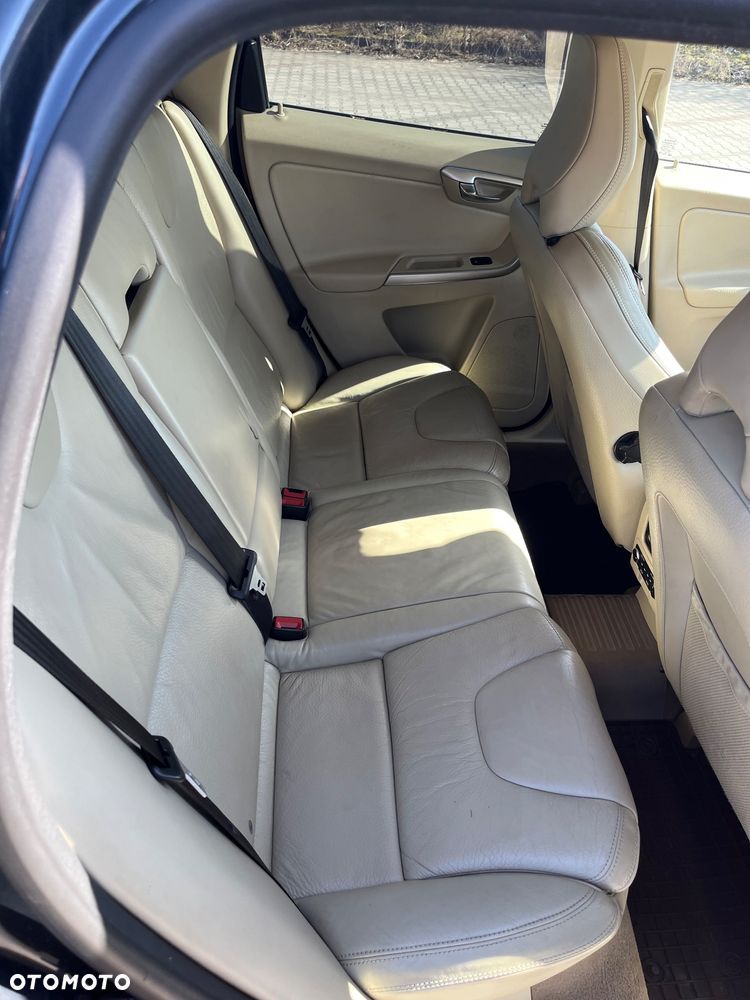 Volvo XC 60 - 12