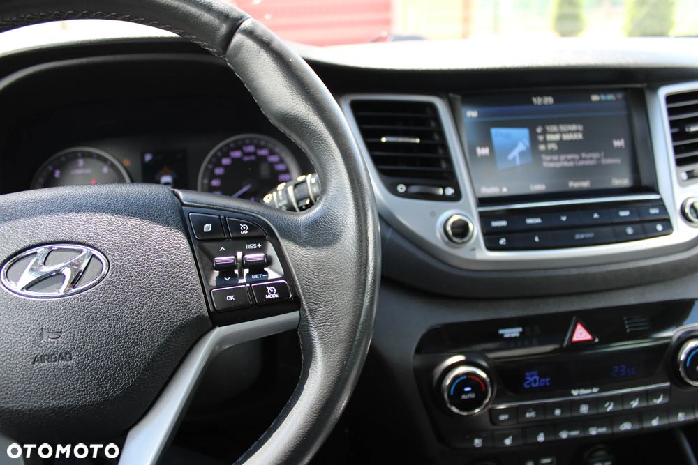 Hyundai Tucson blue 1.7 CRDi 2WD DCT Premium - 25