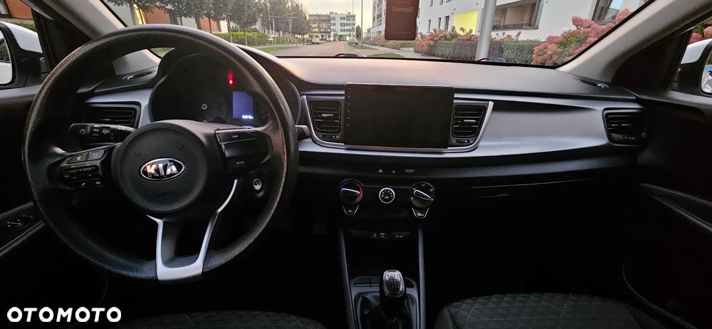 Kia Rio 1.4 L - 4