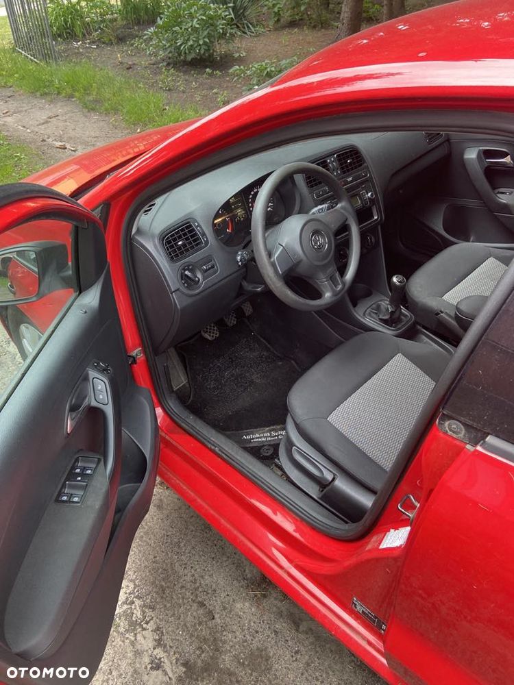 Volkswagen Polo - 8
