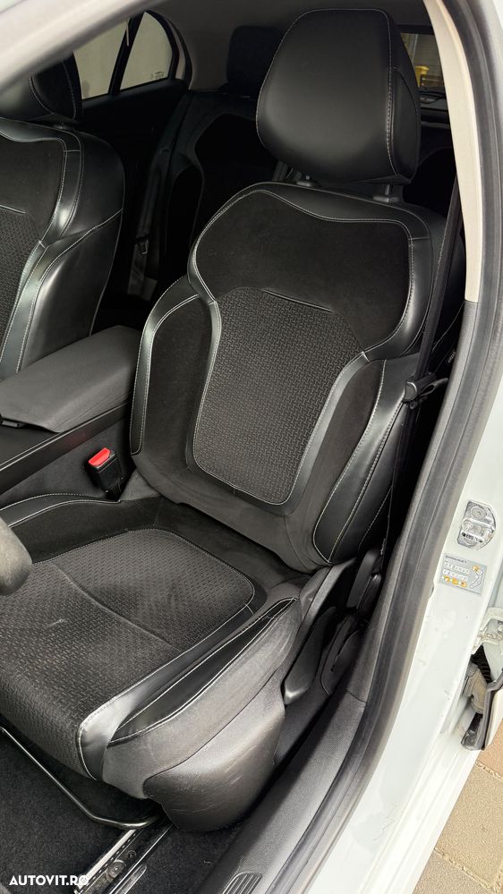 Renault Megane dCi 110 FAP LIMITED - 11