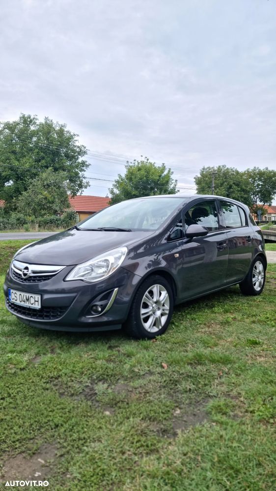 Opel Corsa 1.2 Essentia - 1