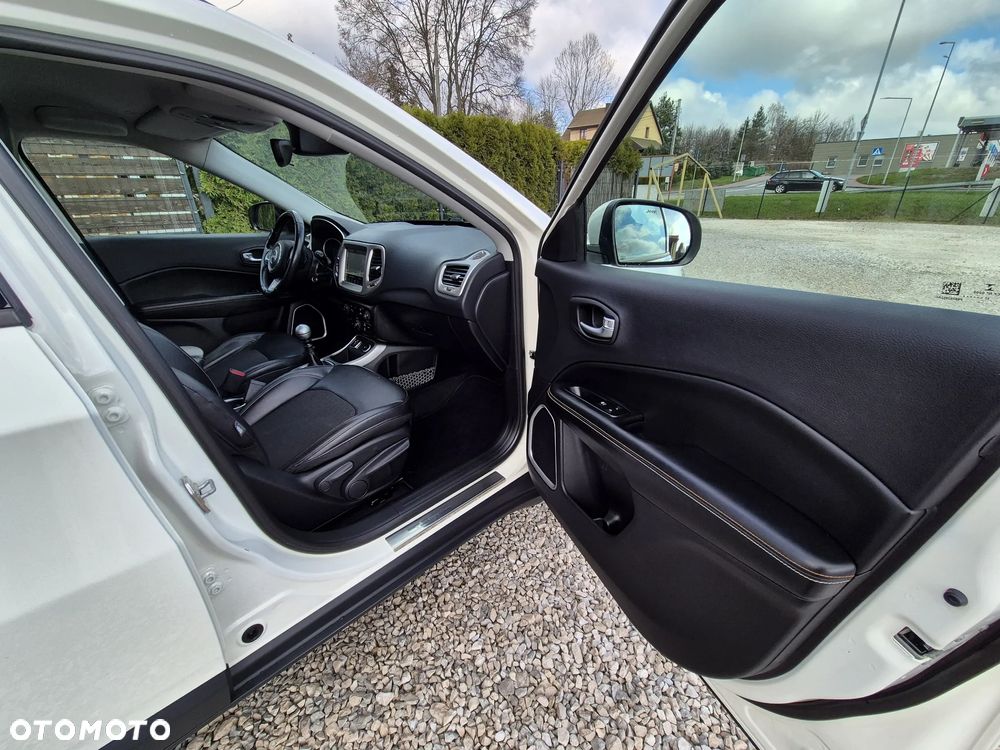 Jeep Compass 1.4 MultiAir Business Line - 36