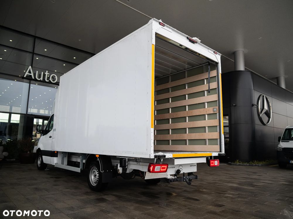 Mercedes-Benz Sprinter - 17