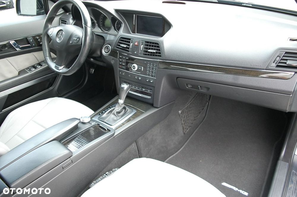 Mercedes-Benz Klasa E - 24
