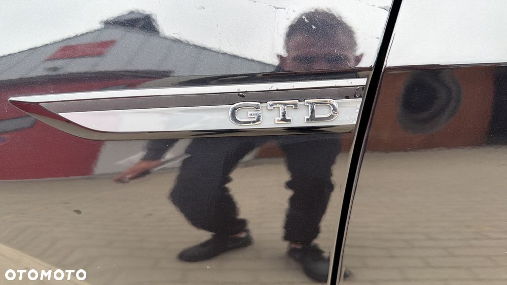 Volkswagen Golf 2.0 TDI SCR DSG GTD - 18