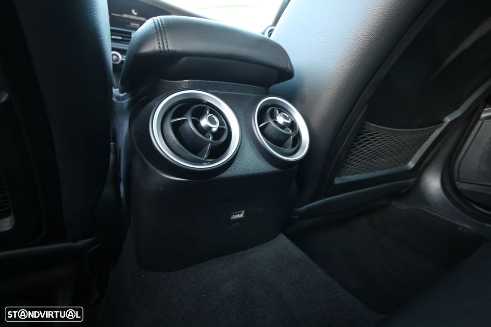 Alfa Romeo Giulia 2.2 D - 16