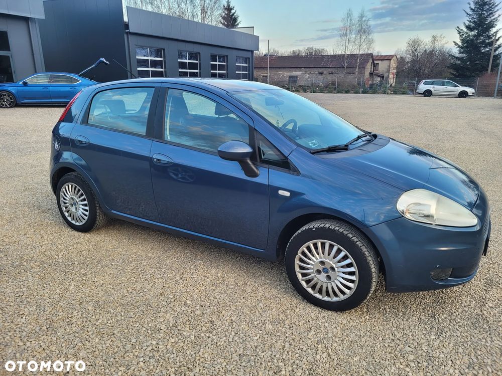 Fiat Grande Punto - 2