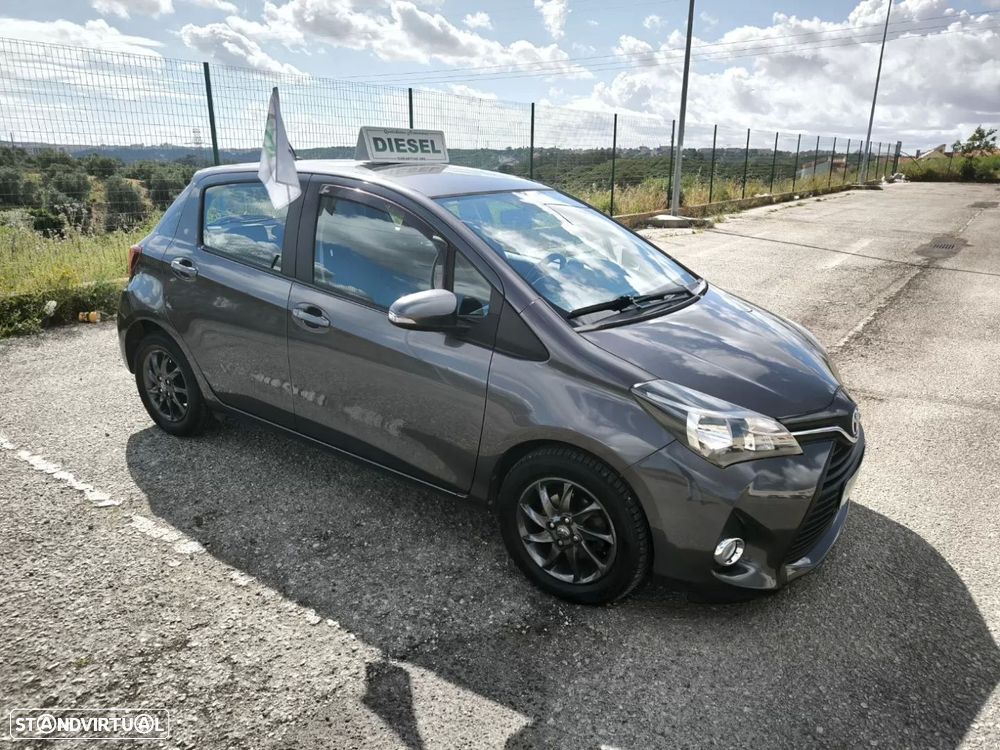 Toyota Yaris 1.4 D-4D Exclusive - 14