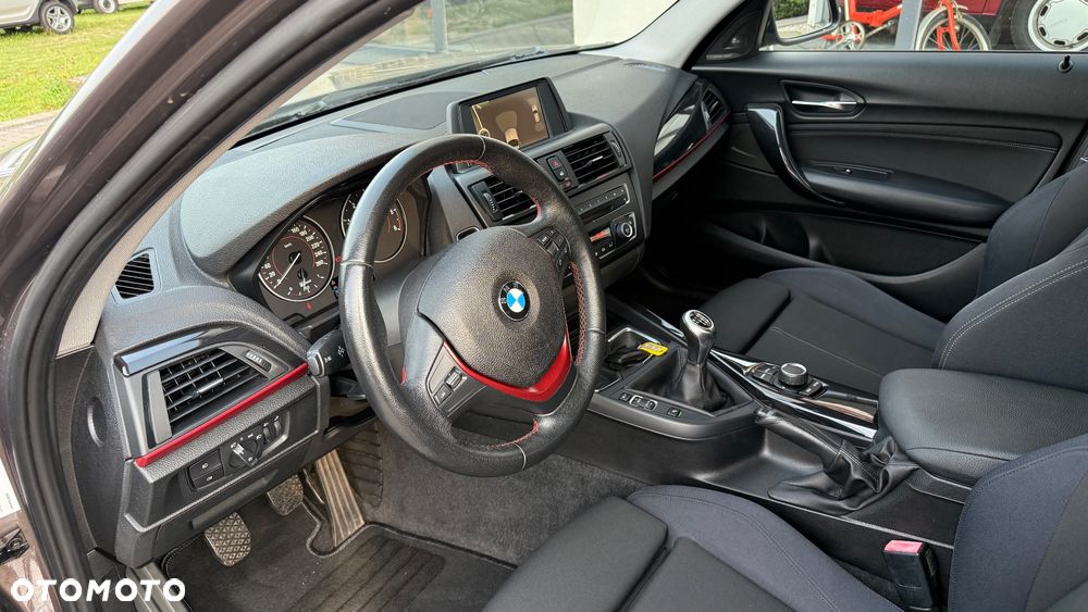 BMW Seria 1 116d EfficientDynamics Sport Line - 16