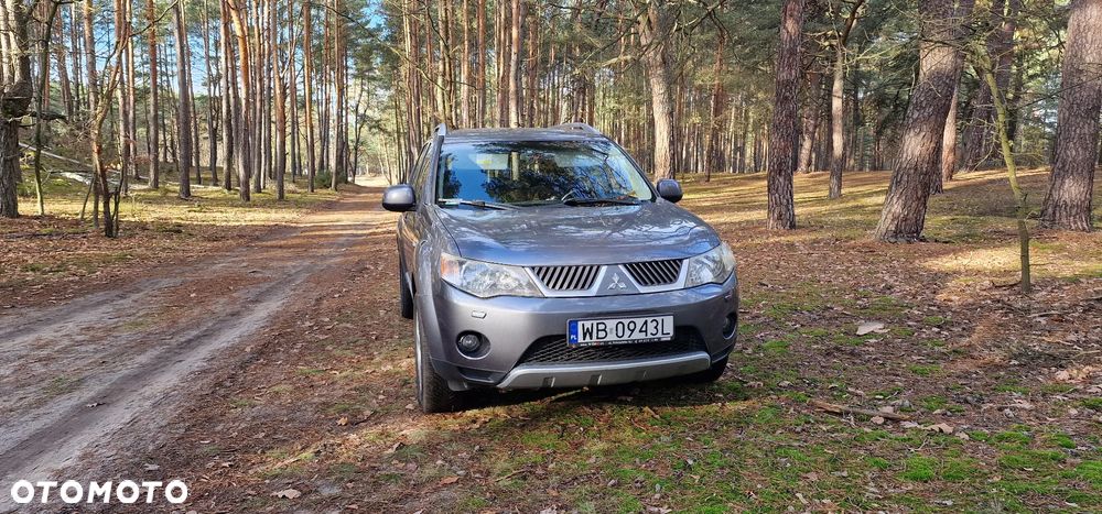 Mitsubishi Outlander 2.0 DID Intense + - 5