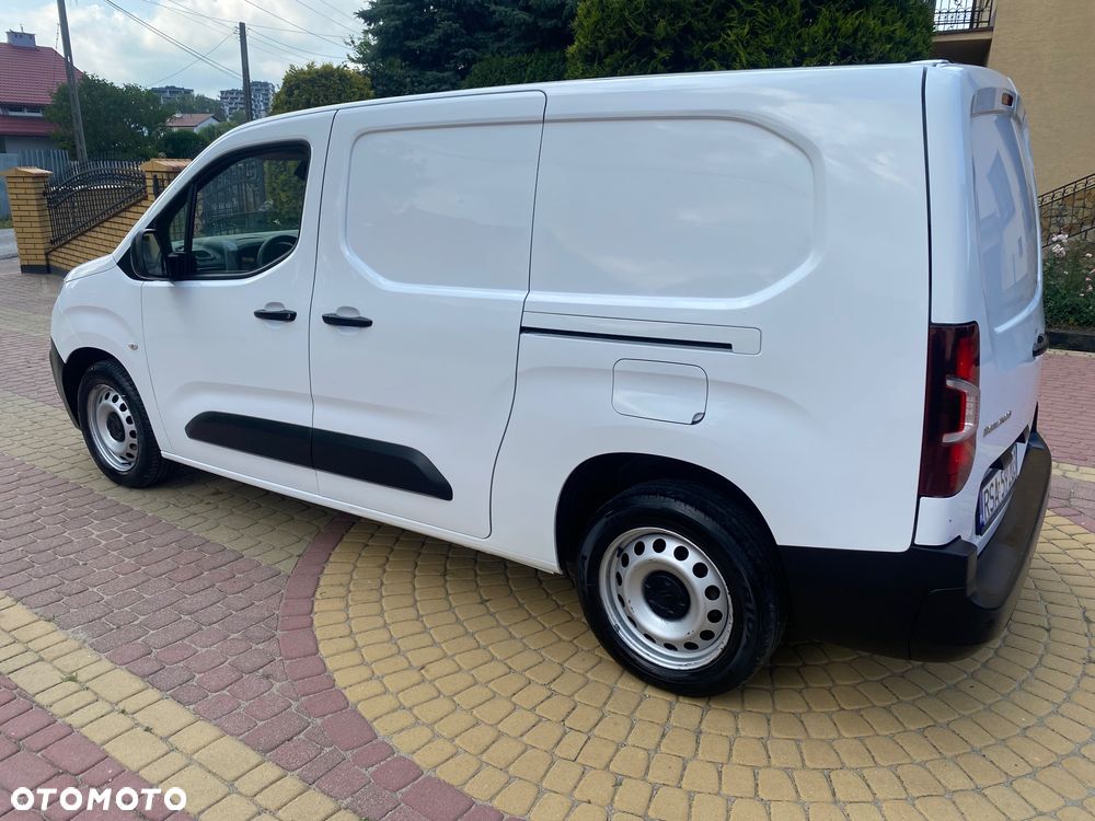 Citroën BERLINGO 1.6 HDI, MAX długi, 3-osobowy, klimatyzacja, zakupiony w salonie w Rzeszowie, bezwypadkowy - 3