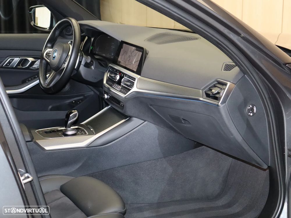 BMW 320 e Aut. M Sport - 18