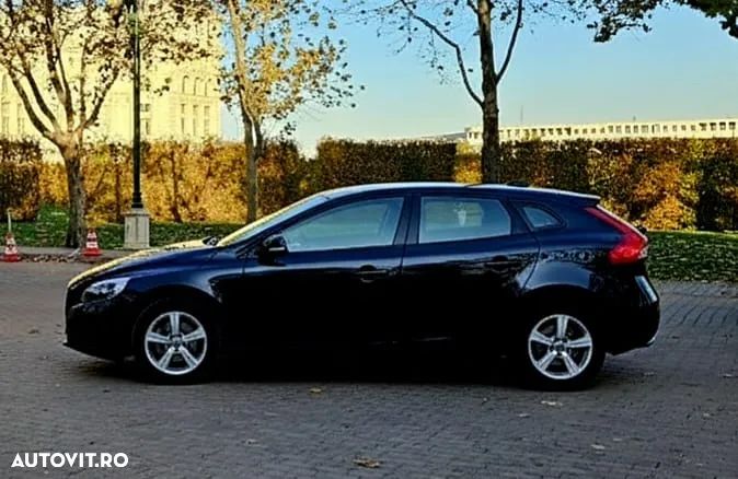 Volvo V40 D2 Momentum - 13