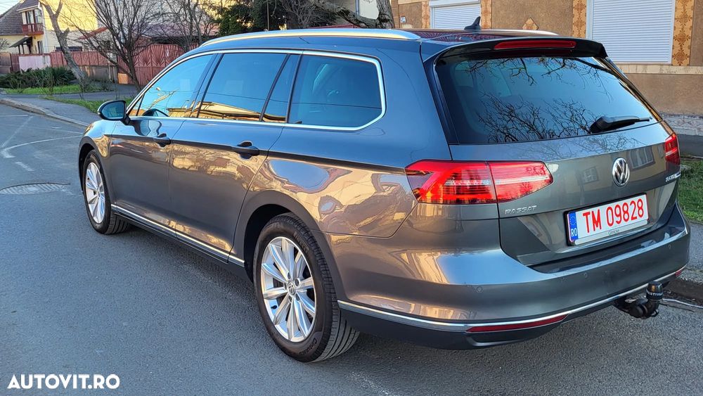 Volkswagen Passat - 4