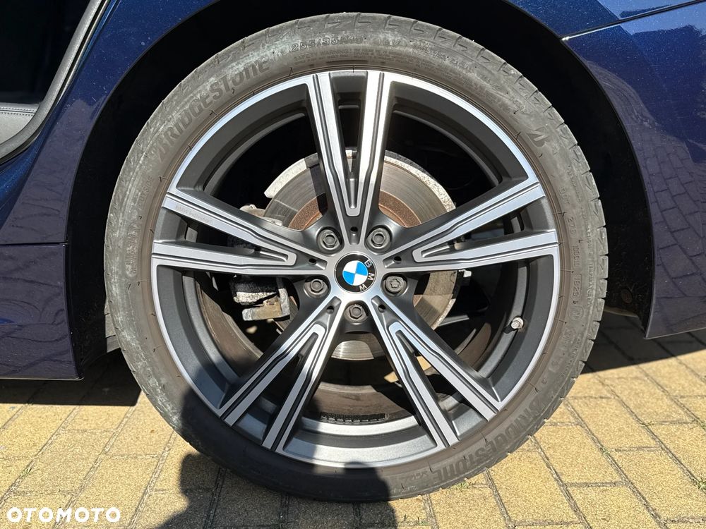 BMW Seria 3 320d xDrive M Sport sport - 27