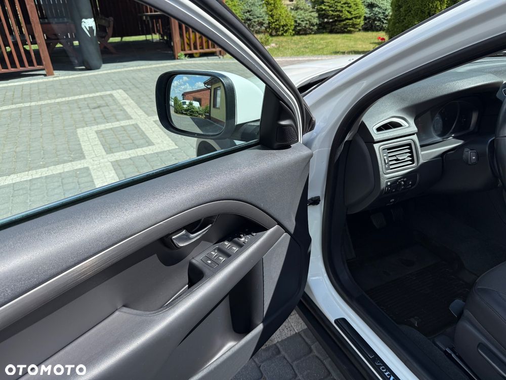Volvo XC 70 D4 AWD Momentum - 18