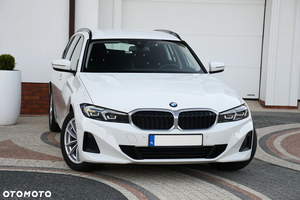 BMW Seria 3 318d mHEV - 5