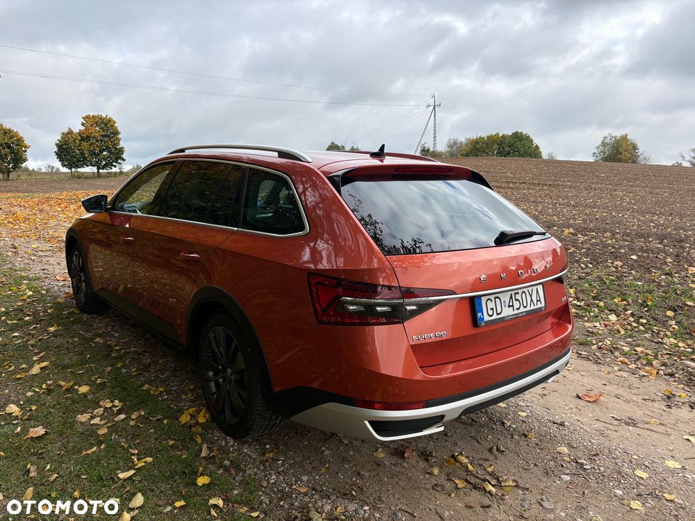 Skoda Superb 2.0 TDI SCR 4x4 Scout DSG - 5