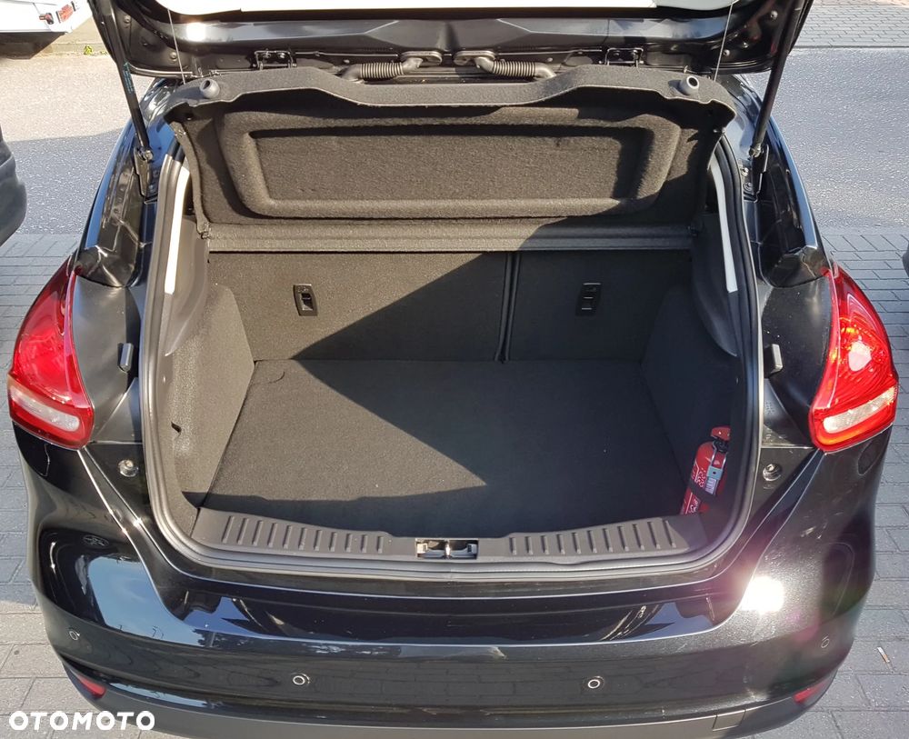 Ford Focus 1.6 TDCi DPF Titanium - 32