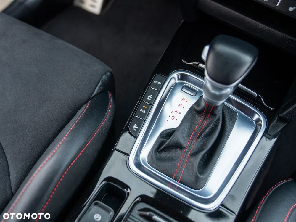 Kia ProCeed 1.6 T-GDI GT DCT - 40