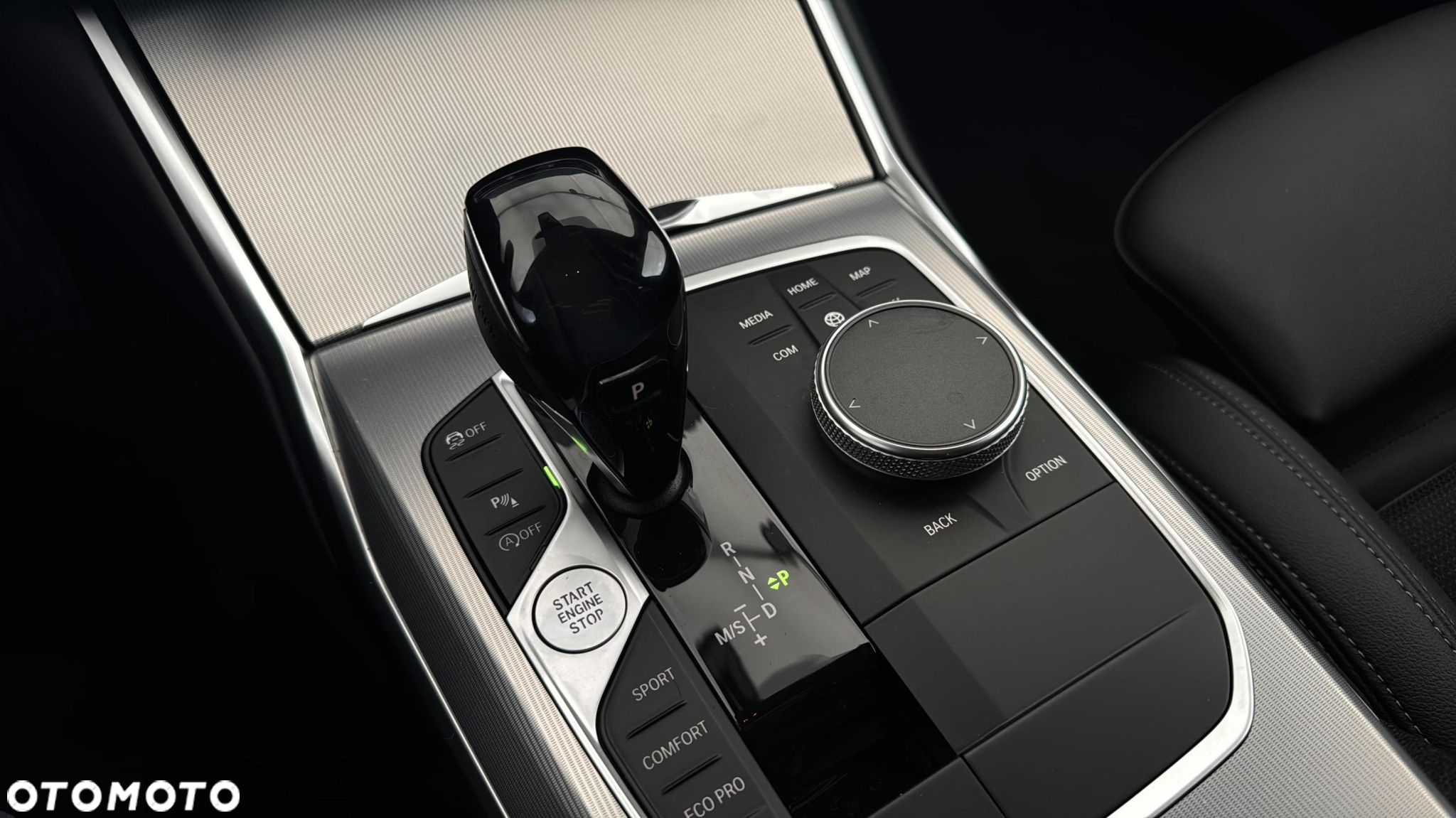 BMW Seria 3 320i - 21