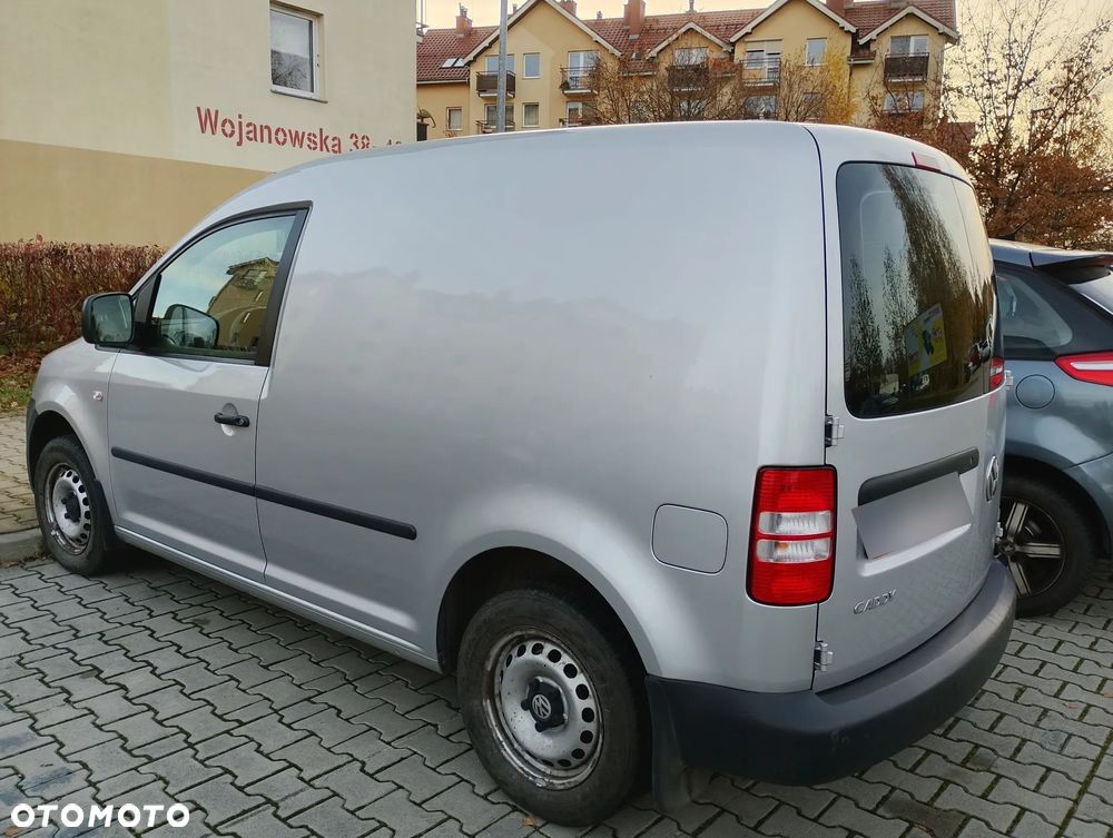 Volkswagen Caddy ver-1-6-tdi - 4